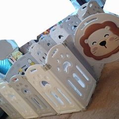 Lion Adventure Playpen