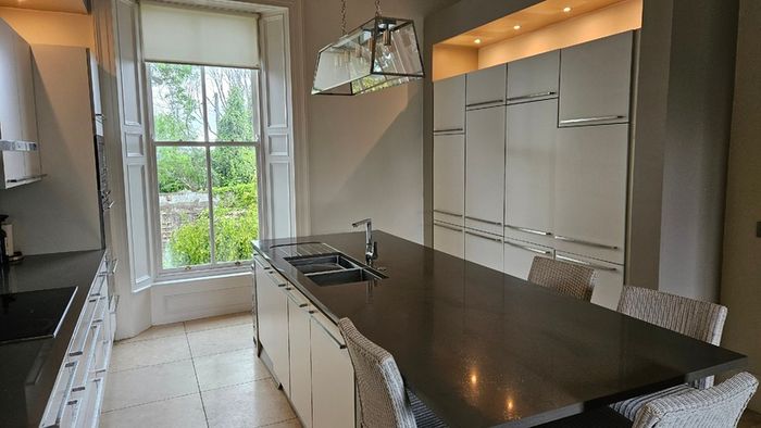 Kube kitchen for sale