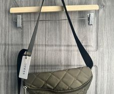 BNWT Guess Bum Bag