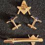 Masonic set, tie pin, lapel badge and cufflinks. Image 2