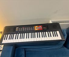 Yamaha Electronic Keyboard