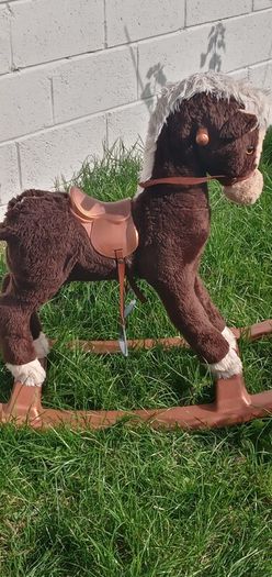 Rocking Horse needs TLC