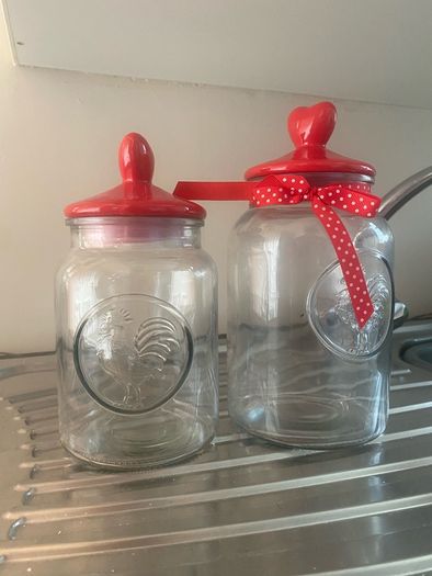 Storage jars Lott