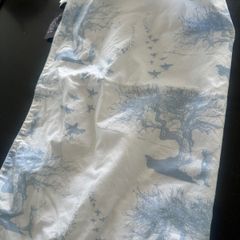 Bella Moon Breastfeeding/nursing/pumping cover