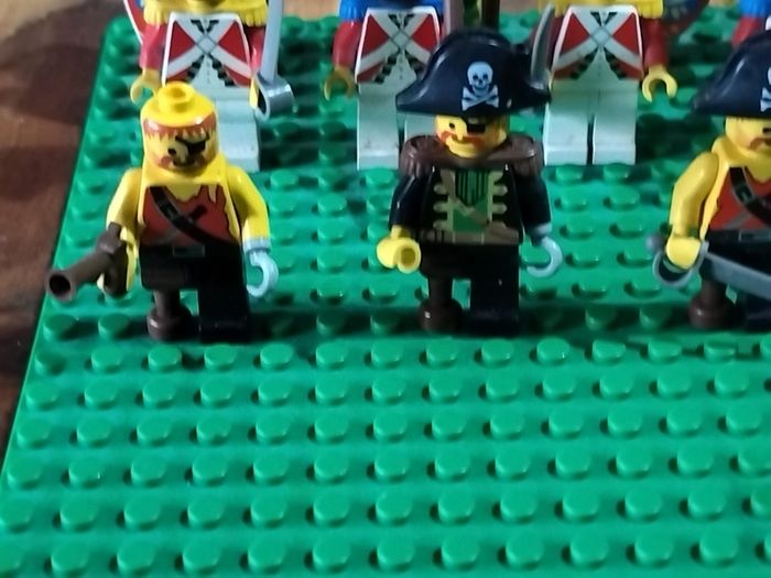 Lego Minifigures Islanders 1990