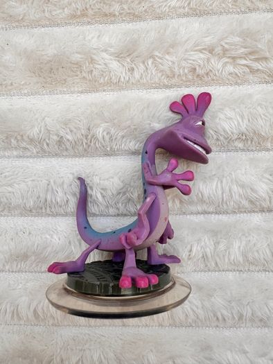 Disney Infinity Monsters Inc Randall Boggs Character Action Figure Used Please see photos