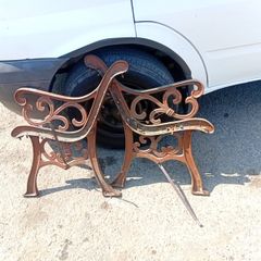 heavy cast iorn seat ends