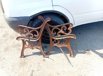heavy cast iorn seat ends