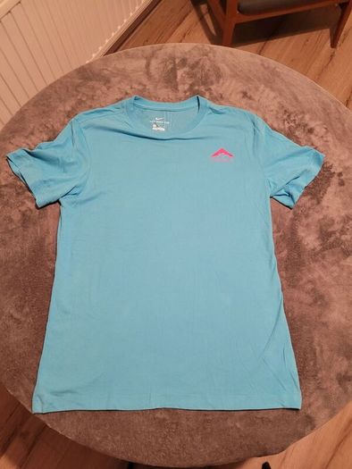 mens nike running t shirt