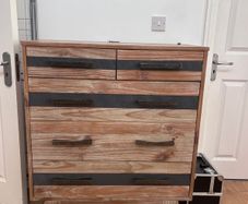 Chest of bedroom drawers