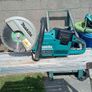 Makita DCE090 18V Battery Power Cutter Image 2