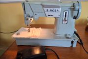 Singer Sewing Machine (357K)