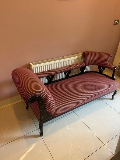 Chaise Lounge