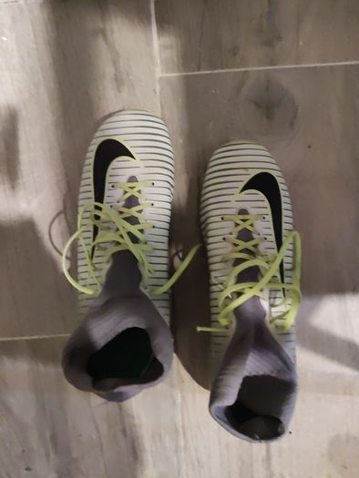 size 4(37) Nike Mercurial Football boots