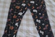 spooky themed lounge pants from h&amp;m