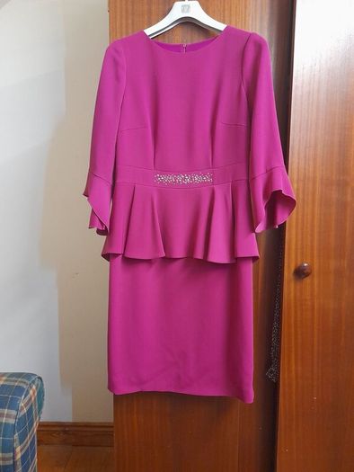 Dress  and  Facenater