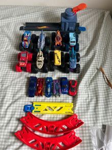Hot wheels car bundle