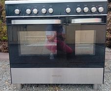 Gas and electric cooker