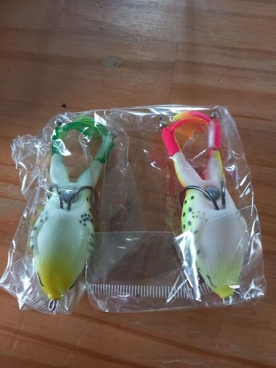 fishing Rubber frog baits x2