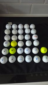 32 Titleist, Bridgestone,  seed balls