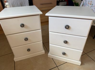 white lockers set
