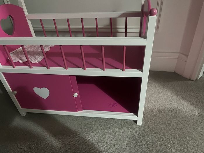 Dolls cot