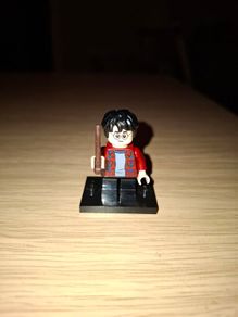 A mix of Lego Harry Potter Minifigures