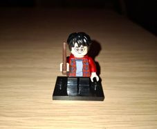A mix of Lego Harry Potter Minifigures