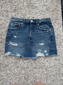 Zara denim skirt (S)