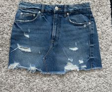 Zara denim skirt (S)