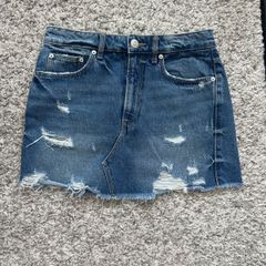 Zara denim skirt (S)