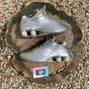Silver Leather Nike Shox R4 Vintage