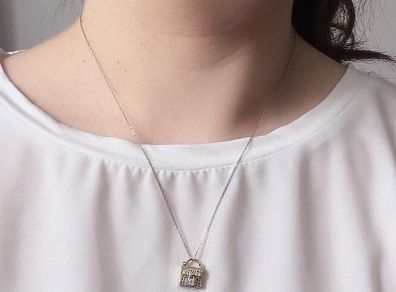 9CT gold necklace