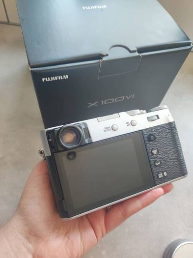 Fujifilm X100VI silver