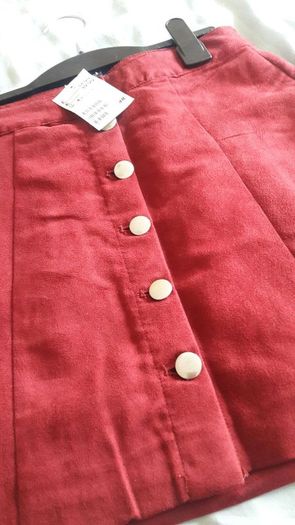 Brand new suede skirt size uk6