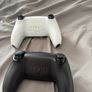 ps5 controllers Image 2