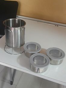 .Stainless steel kitchen fridge storage containers with biscuits container, like new. Keeps food fresh for long.