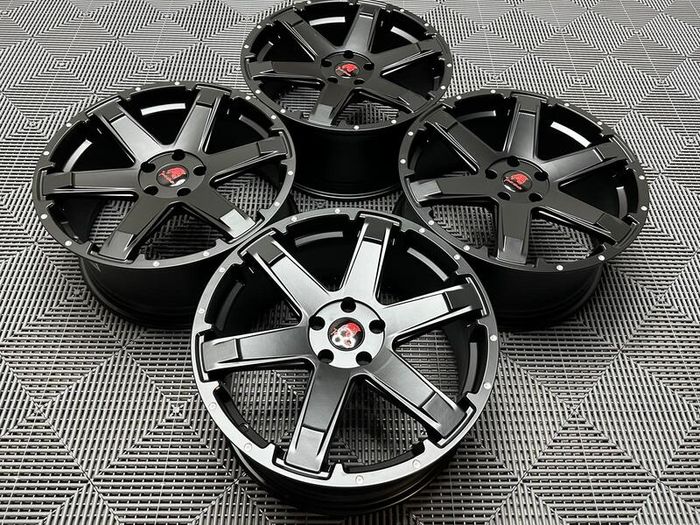 20" Inch Tomahawk Chinook wheels 5X120 VW Transporter Amorak 65.1