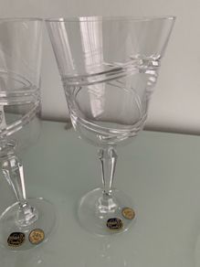 BNWT Gift boxed - 6 Crystal Goblets