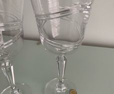 BNWT Gift boxed - 6 Crystal Goblets