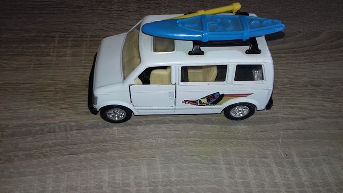 Camper Surf Van