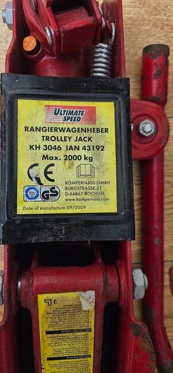 Ultimate Speed 2-Ton Hydraulic Trolley Jack & Stand