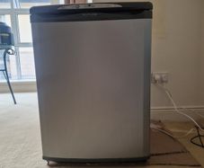 Hotpoint RZA30 Freezer (under the counter)