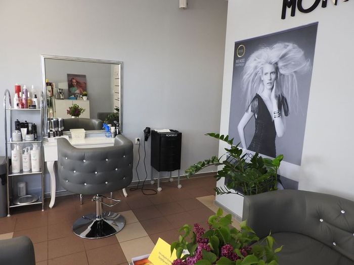 Bella NARAZZIO Hairdresser Styling Chair, Diamond Collection