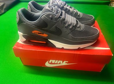 Nike Air Max 90 - Uk10