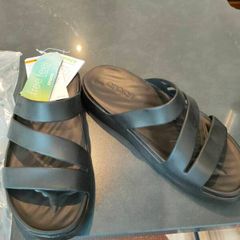 women's Crocs