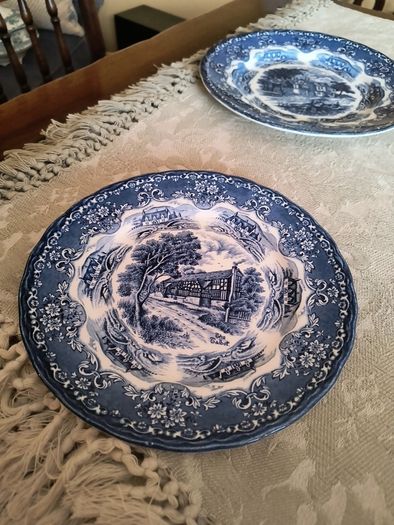 WH Grindlay & Co - English Country Inns.