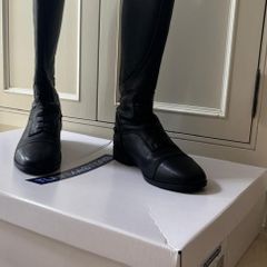 Horse riding boots