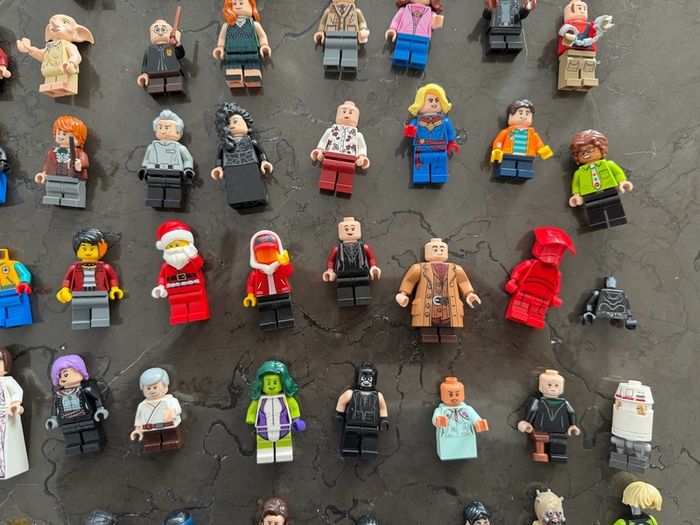 lego mini figures