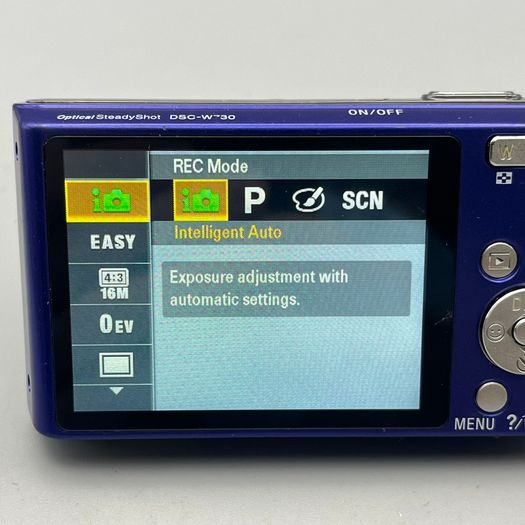 Sony DSC-W730 16.1MP Digital Camera Blue - Full Kit